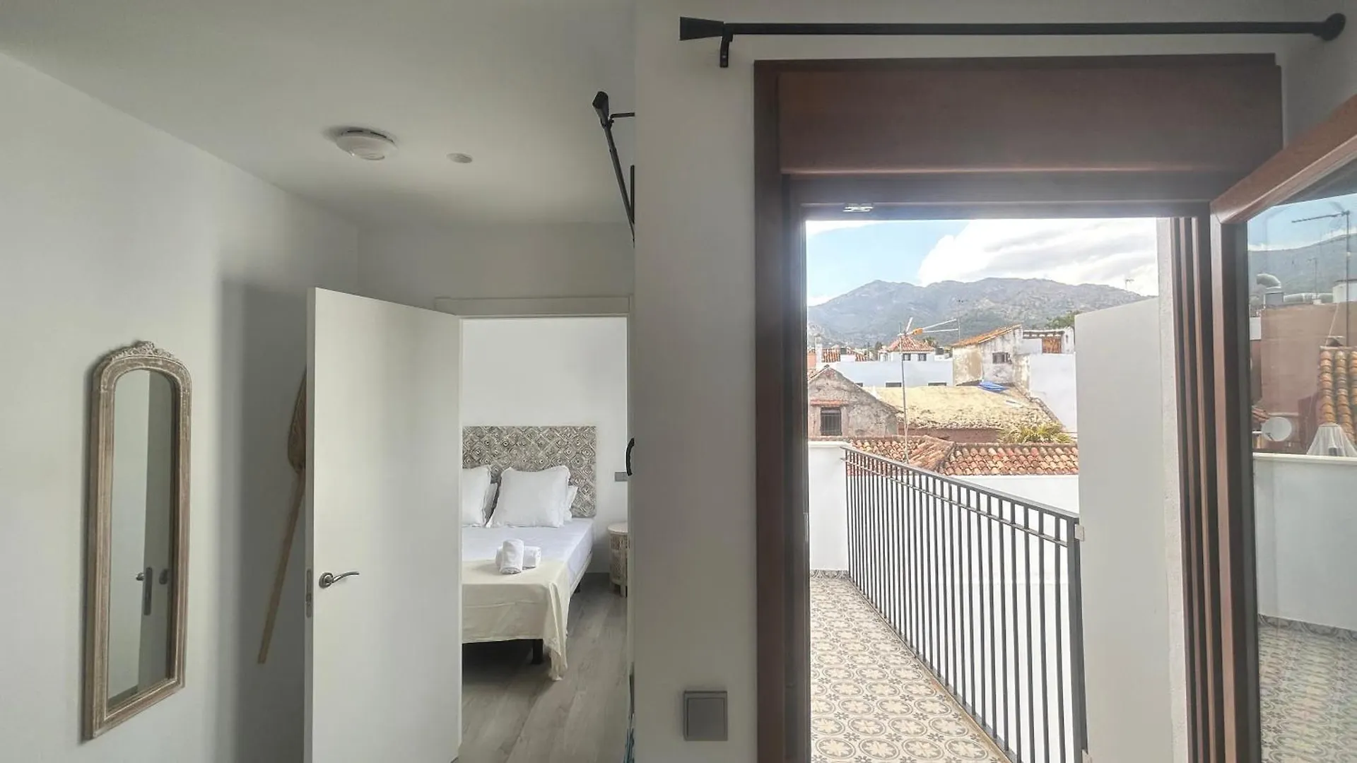Selecta Marbella Sentire Apartaments 0*,  Spain